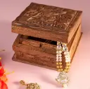 Walnut wood Square Jewellery box with Maple leaves carving on top