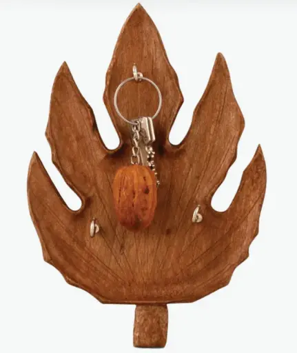 Walnut Wood Small Chinar Key Hanger